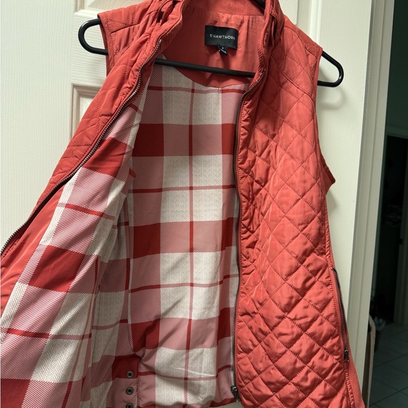 Red / Coral Quilted Vest with Zipper Pockets - Picture 3 of 3